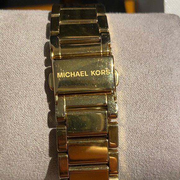 Michael Kors Gold Watch - Picture 3 of 5
